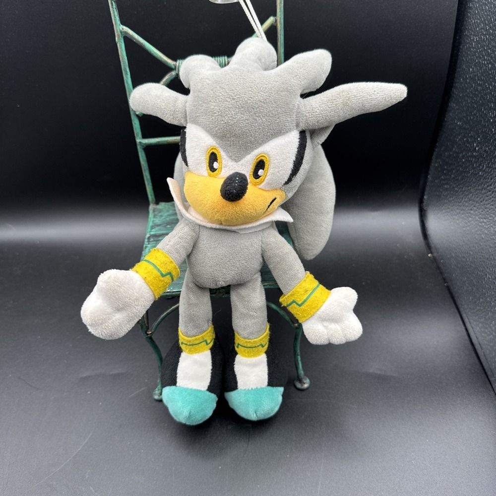 Sonic The Hedgehog Silver Gray Colored Plush 9" Stuffed Animal W/ Suction Cup